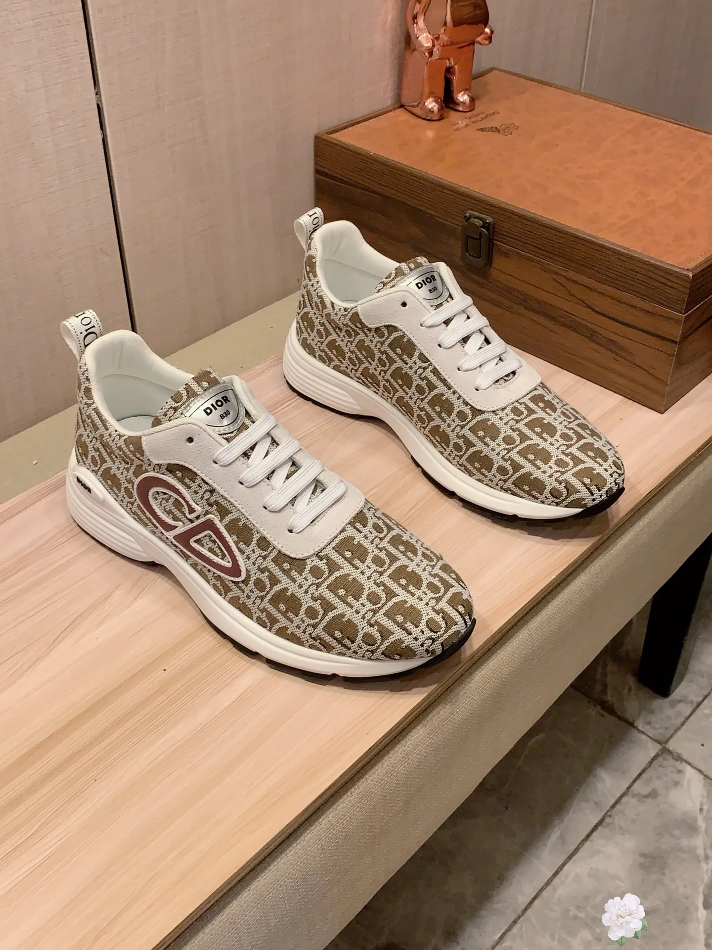 Men's Men's Shoes💰442💰💰🎩🎩[Lightning][Lightning] "Dior DIOR*" The latest and most popular casual shoes, top brand [seduce] luxury ~ purchasing agency, top ~ quality. [Strong] The upper is made of imported breathable cowhide with material ➕ breathable sheepskin feet (•) and fine workmanship. The original stylish and stylish soft rubber wear-resistant and non-slip outsole is light and comfortable on the feet. The real thing looks better when photographed in person. 0121: code: 38-44, 5️⃣ colors selected